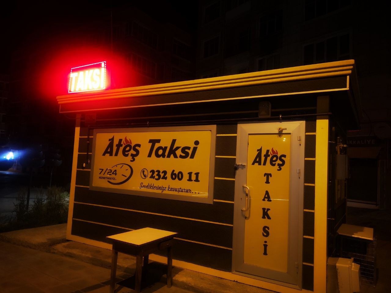 Ateş Taksi WhatsApp ile taksi iletişimi