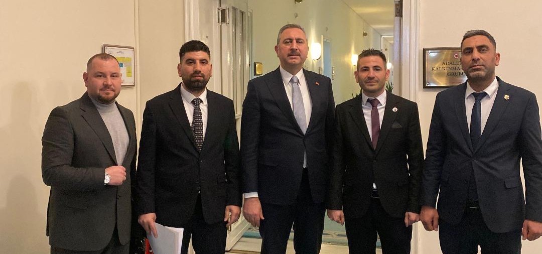 AK PARTİ GRUP BAŞKAN VEKİLİ SAYIN ABDÜLHAMİD GÜL' E KAMU REFORM İÇERİKLİ DOSYAMIZ İLETİLDİ